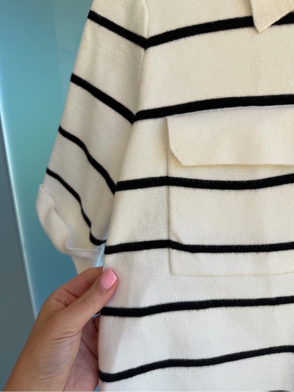 TAHARI Business Casual White and Black Striped Short Sleeve Knit Top - Picture 5 of 5